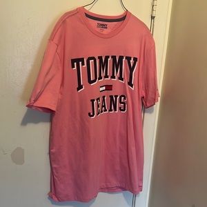 Selling a large quantity Tommy jeans t shirt never worn 10/10 condition